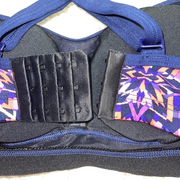 TYR Purple and Pink Patterned Bikini Top - Picture 9 of 12